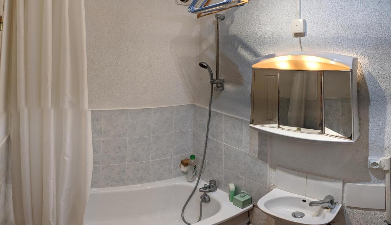 Tiny House 1, 2 Ou 3 Personnes Soeursgrises Beziers Centre Historique Coeur De L'Herault Capitale D'Occitanie Екстериор снимка